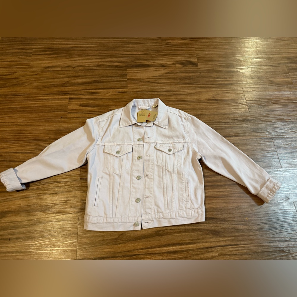 NWT Women’s Levi's Ex-Boyfriend Trucker Jacket Lilac- Size Small
